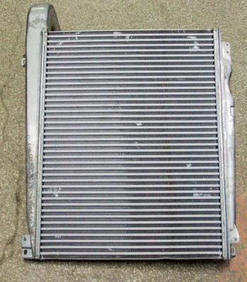 A6565010001 Интеркулер Радиатор интеркулера AIR COOLER для MERCEDES Взаимозаменяемый номер: A656 501 00 01